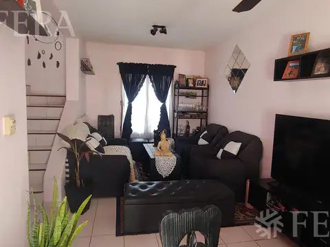 Casa 3 ambientes con 2 baños