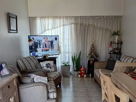 DEPARTAMENTO 4 AMB  CON PATIO Y BALCON EN LUGANO