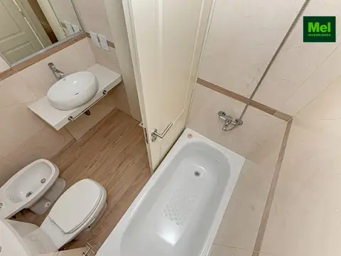 Avenida Olazábal 5400, Piso 6