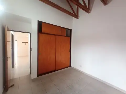 Departamento en Venta en Villa Adelina, USD 90.000