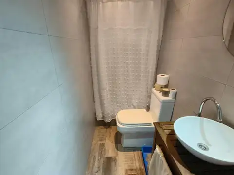 Depto Tipo Casa en Alquiler con 1 cocheras