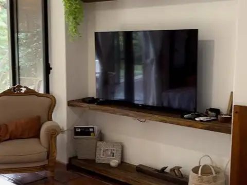 Espectacular Casa en Venta en Barrio Lago Torreon Maipu