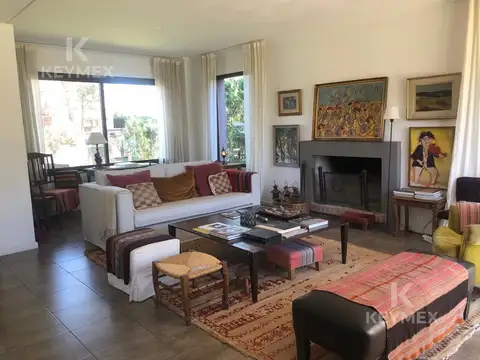 Casa en Alquiler Temporal con 4 cocheras