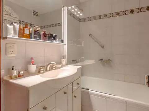 Depto Tipo Casa 5 ambientes con 3 baños