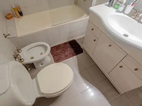 Depto Tipo Casa en Venta de 5 ambientes