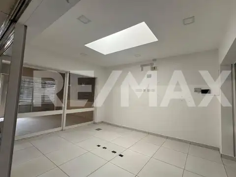 Casa en Alquiler con 1 cochera