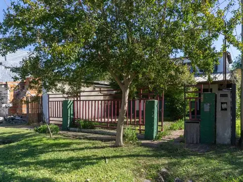 Casa en Venta con 1 cochera