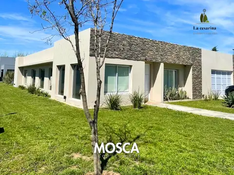 Casa en venta Barrio La Cesarina General Rodriguez