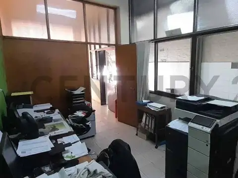 LOCAL COMERCIAL EN VENTA -  ¡Oportunidad única en el corazón de Mendoza!