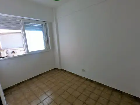 Departamento en Alquiler en Monte Castro, $ 850.000