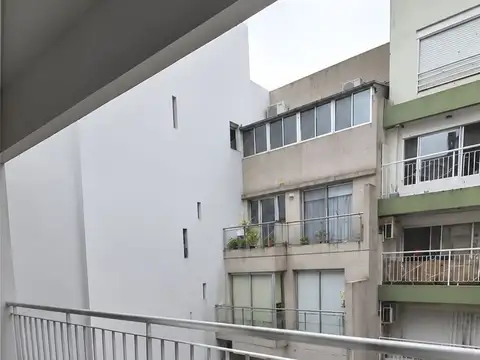 MONOAMBIENTE EN VENTA EN PARQUE CHAS CON BALCON