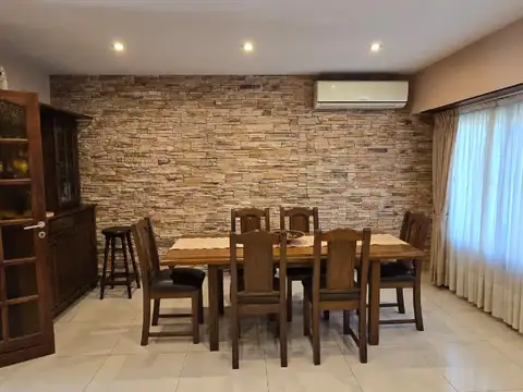 Casa en venta en Moron