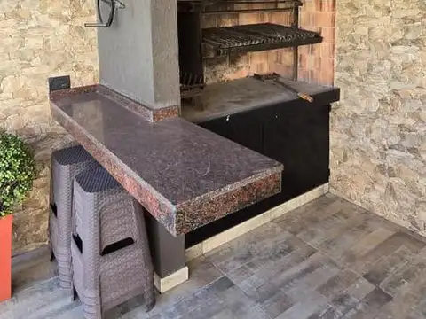 Casa en Venta en Morón, USD 125.000