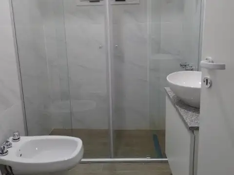 Departamento en Alquiler en Benavidez, $ 900.000