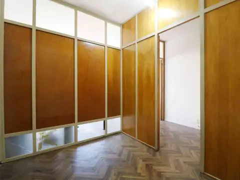 Oficina en Venta 51 años