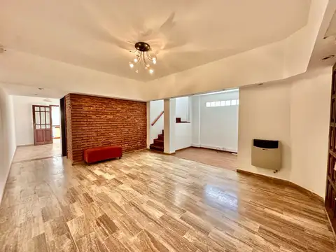 PH EN VENTA 5 AMBIENTES EN CASTELAR NORTE