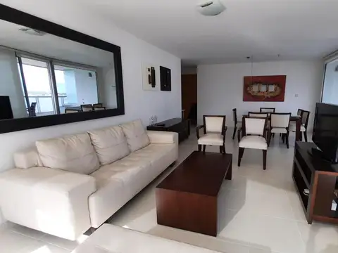 Departamento en Alquiler Temporal en Playa Mansa, USD 20.000