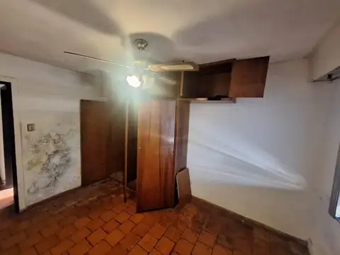 Casa a refaccionar en venta