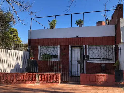 Asamblea 1700, Piso 0