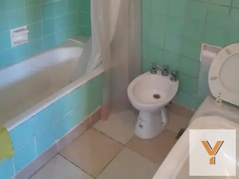 Departamento en Alquiler en Constitución, $ 400.000