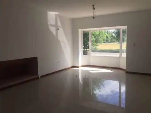 Casa en Venta en Los Alcanfores, USD 290.000