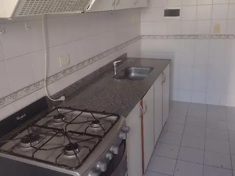 Castillo 50 , Piso 4