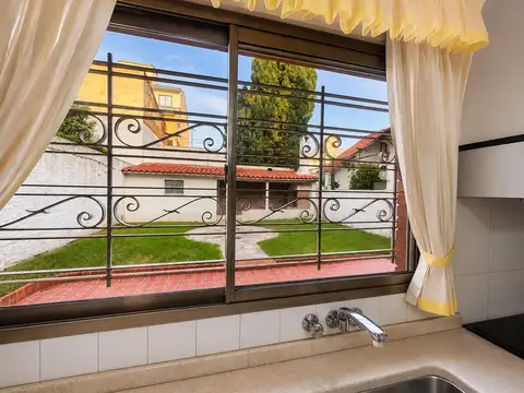 CASA 4 AMBIENTES EN P. DE MENDOZA, AVELLANEDA