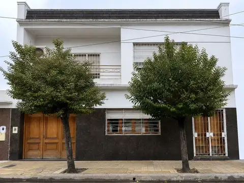 CASA 4 AMBIENTES EN P. DE MENDOZA, AVELLANEDA