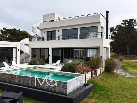 Casa en Venta en Costa Esmeralda, USD 529.000