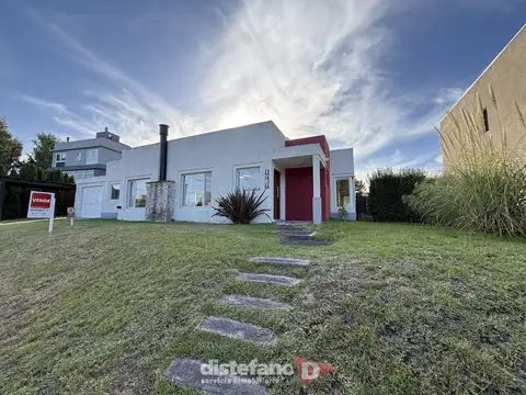 Casa en Venta en Pinamar, USD 220.000