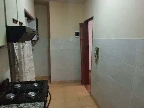 SE VENDE DPTO AL FRENTE 2 AMB. PB CON PATIO EN LOMAS DEL MIRADOR
