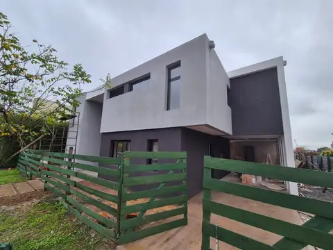 imperdible oportunidad casa quinta A LAGUNA barrio privado San Sebastián