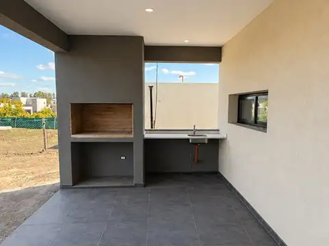 Casa en Venta en Pilar del Este - Santa Elena, USD 185.000