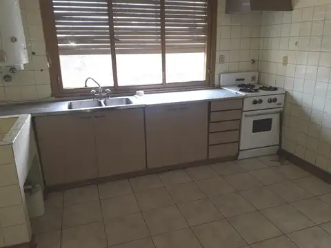 Galpon en Alquiler en Olivos, $ 1.640.000