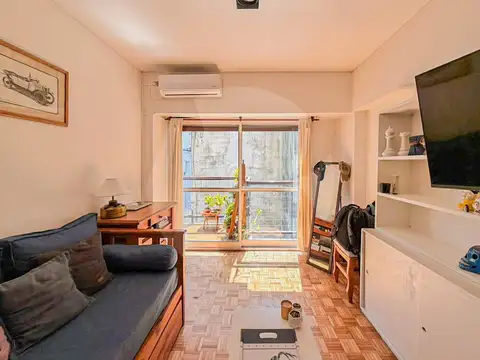 VENTA - 2 AMBIENTES CON BALCON - RECOLETA