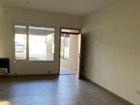 Depto Tipo Casa Monoambiente con 1 baño