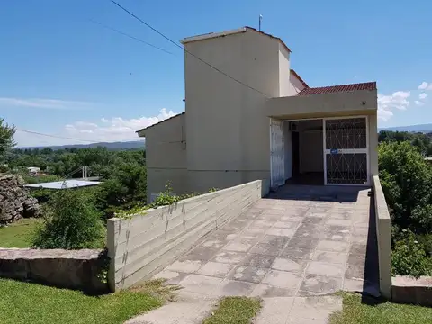 Casa en Alquiler de 3 dormitorios