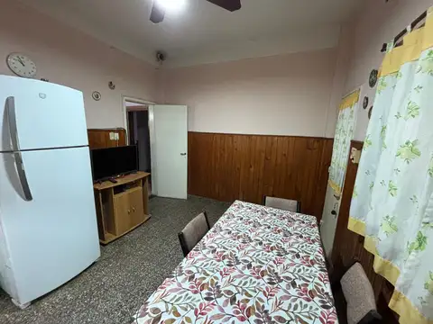 Casa 3 amb quincho y garage en venta en Hurlingham