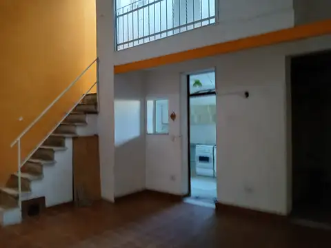 Solis 1900, Piso 1