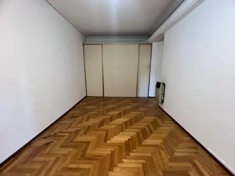 Emilio Mitre 900