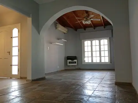 Casa en Venta en Santa Rosa, USD 170.000