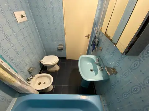 DEPARTAMENTO 2 AMBIENTES VENTA CON PATIO Y RENTA