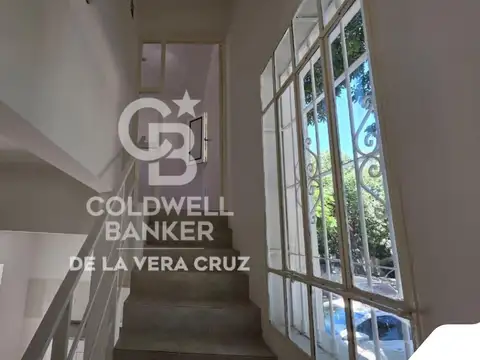 CASA DE 3 DORMIOTRORIOS PATIO Y COCHERA EN BARRIO FOMENTO