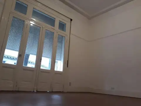 Combate de Los Pozos e/ Avenida Rivadavia y Avenida Hipólito Yrigoyen