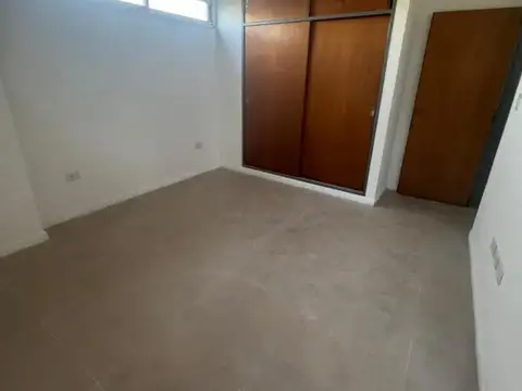 Departamento en Alquiler en Jose Clemente Paz, $ 400.000