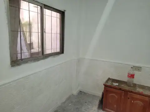 ALQUILER VIVIENDA Y TALLER DE COSTURA