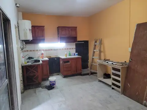 ALQUILER VIVIENDA Y TALLER DE COSTURA