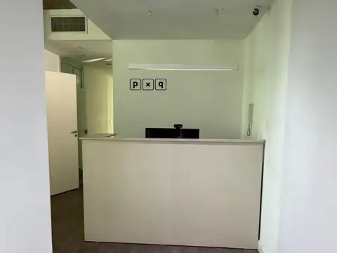 Oficina Monoambiente con 4 baños