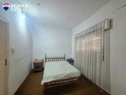 Casa 6 ambientes con 2 baños
