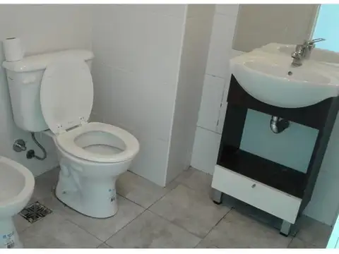Monoambiente /balcon-pileta-parrilla-Gym-laundry